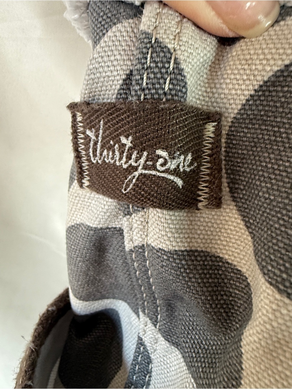 thirty-one Retro Metro Tote - Picture 5 of 12